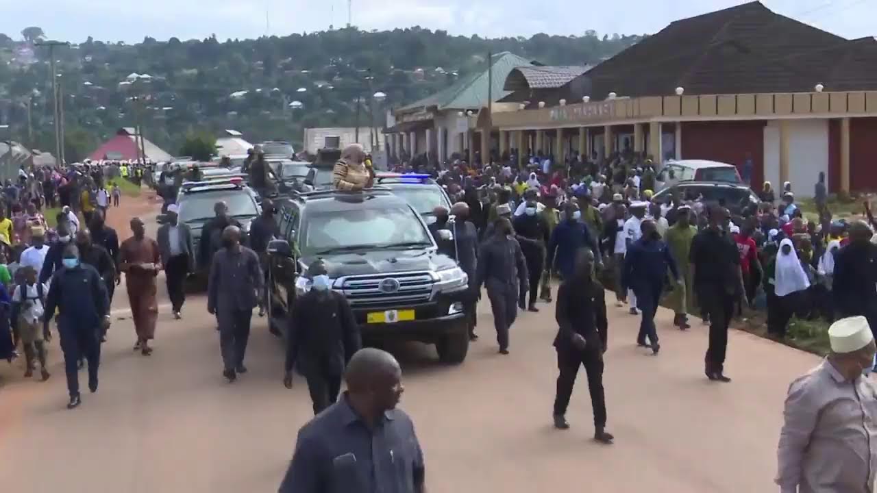 MHE. RAIS SAMIA AKIWAAGA WANANCHI WA BUKOBA MKOANI KAGERA