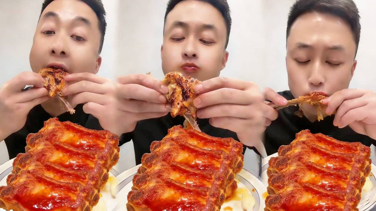 Slurping up huge chunks of lamb chop one after another was incredibly satisfying.