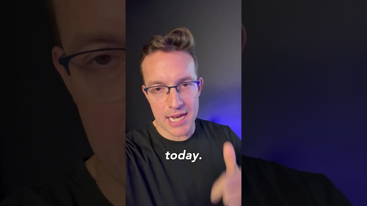 🚨Mysterious Drones INVADE Trump's Home | UFO? IRAN?