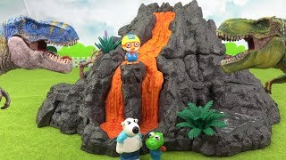 그린 티렉스 vs 블루 티렉스의 대결! 공룡 동굴에서 마주친 티라노사우루스~ 티렉스 화산폭발 ❤ 뽀로로 장난감 애니 ❤ Pororo Toy Video | 토이컴 Toycom