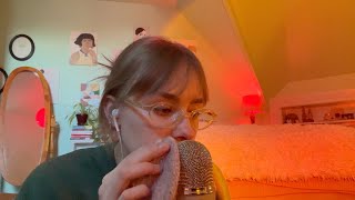 Download Lagu asmr fabric sounds on + off the mic MP3