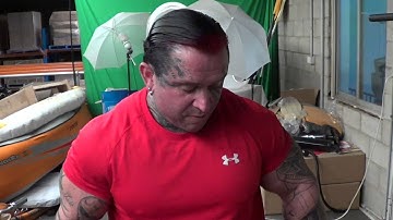 Lee Priest and Weighted Dips