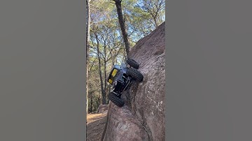 Element Ecto doing a good job #rockcrawlerrc #crawlerrc #outdoors #elementecto #rockclimbing #rc