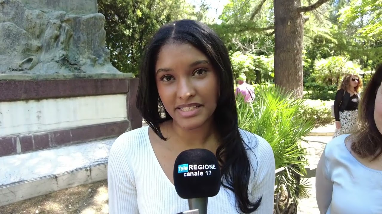 Nella villa comunale di Chieti il valore della Repubblica unisce la popolazione - 02/06/2025