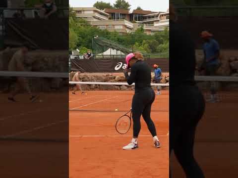 Video: Serena Williams Ja Tema Emadus