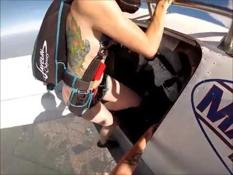 Skydiving: Nude Jump