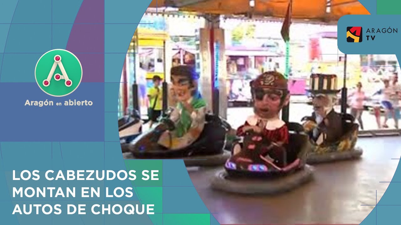 Los cabezudos se montan en los autos de choque