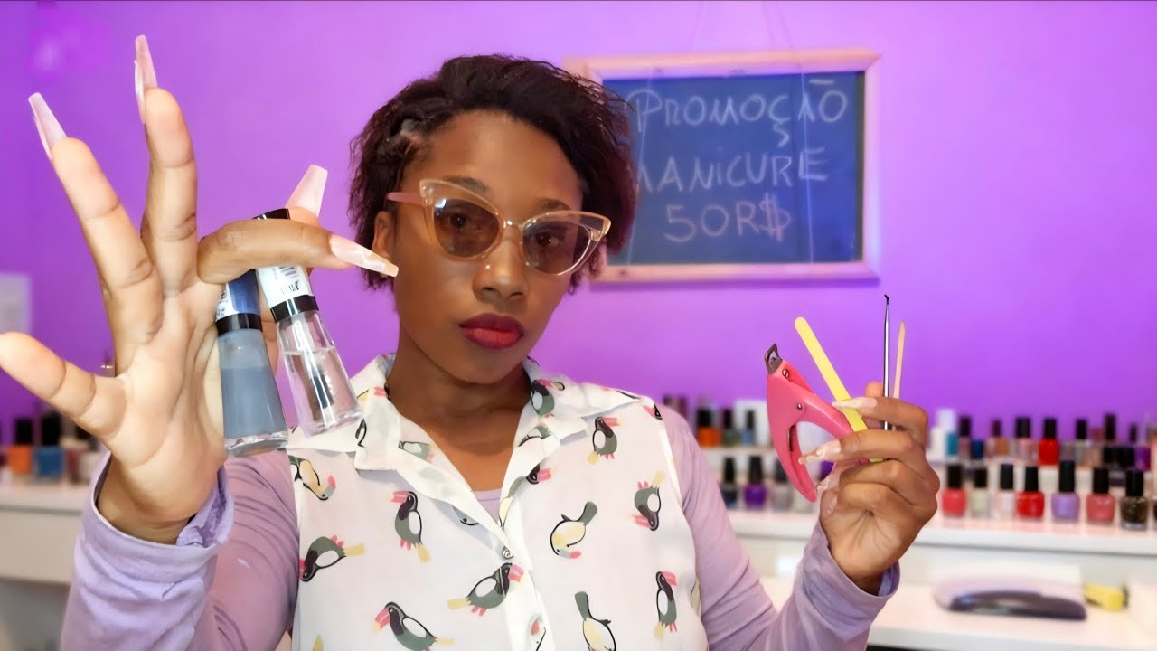 ASMR - MANICURE FOFOQUEIRA FAZ SUAS UNHAS 😎💅  (ROLEPLAY, com sussurros caseirinho) 