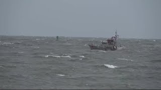 Tropical storm Ophelia makes its way up the east coast