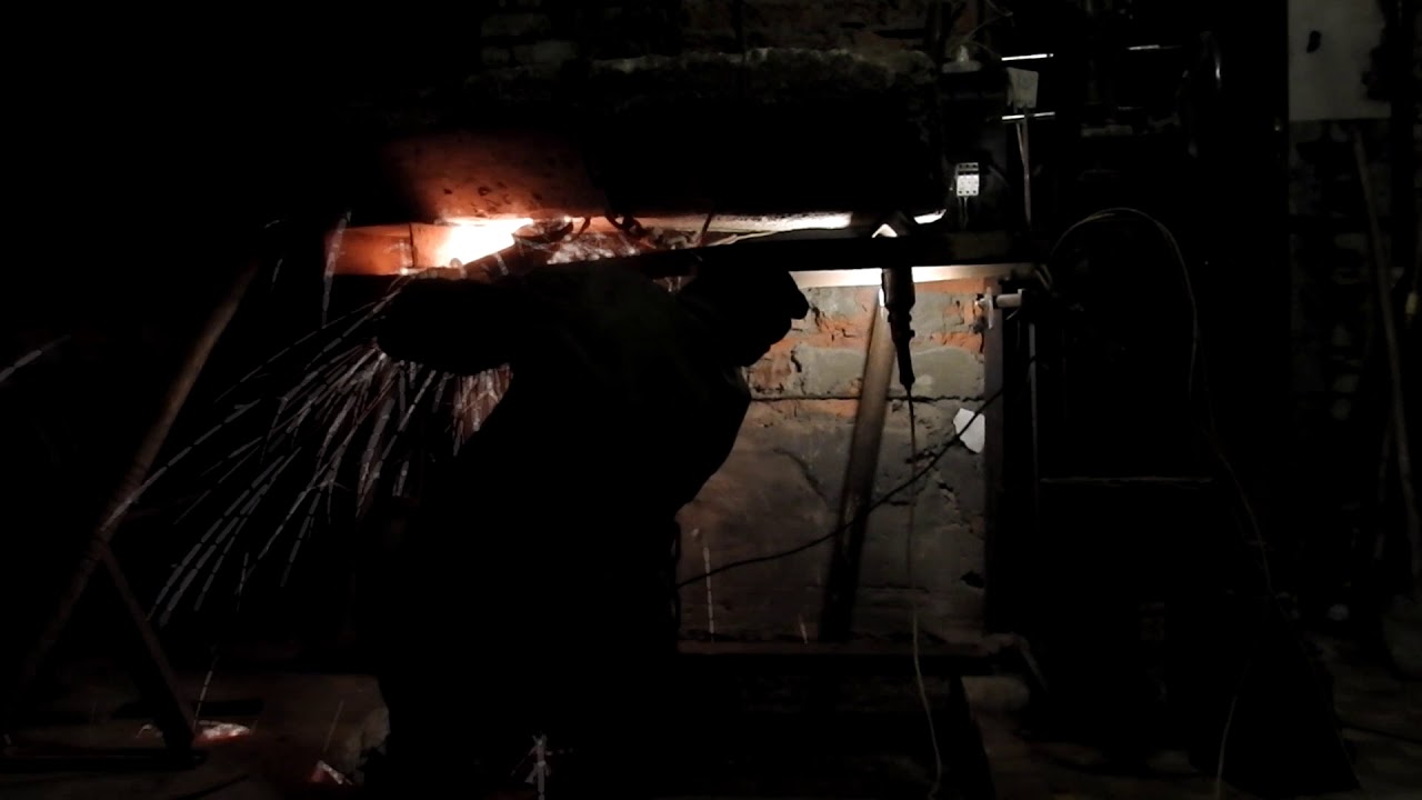 11.11.2017(переворот и укладка в котлован ж/б плиты под фундамент печи ...