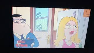#ChillAtHomeLookAtAmericanDad Steve go bananas 🍌🍌