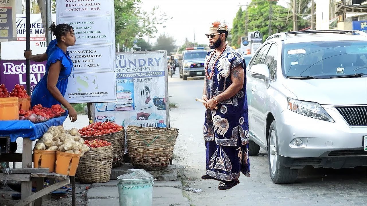 D Poor Tomato Seller Ws Shocked Wen D Prince Stopped At Her Shop 2 Propose 2 Her
