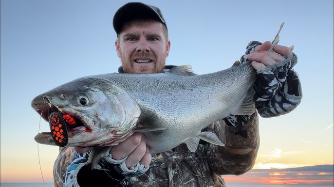 How To Catch Steelhead And Trout With RBM Steelhead And Trout Jigs! Float  Fishing With Wax Worms! 