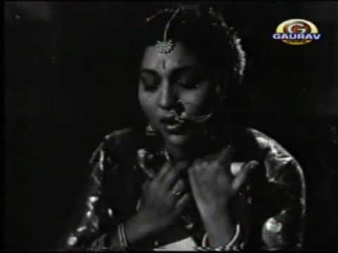 Mai Hu Akeli Sang Na Saheli Video Thumbnail