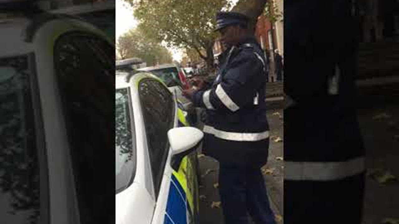 Police Car Gets Parking Ticket || ViralHog - YouTube