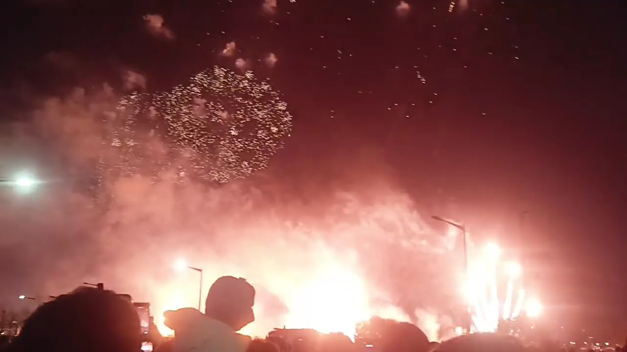 Fireworks and drone shoots in Korea are beautiful 😍 movement festival mood, enjoy the celebration 🎉🎊