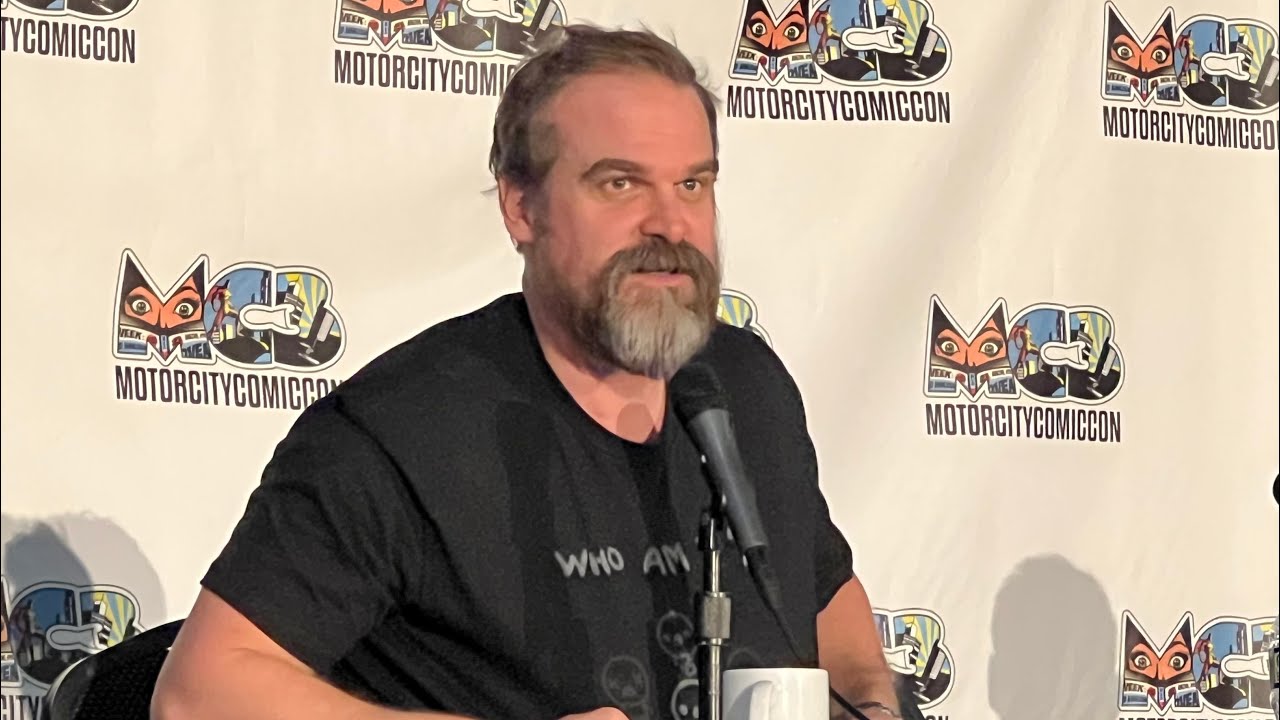 David Harbour at Motor City Comic Con 2023 - Full Video