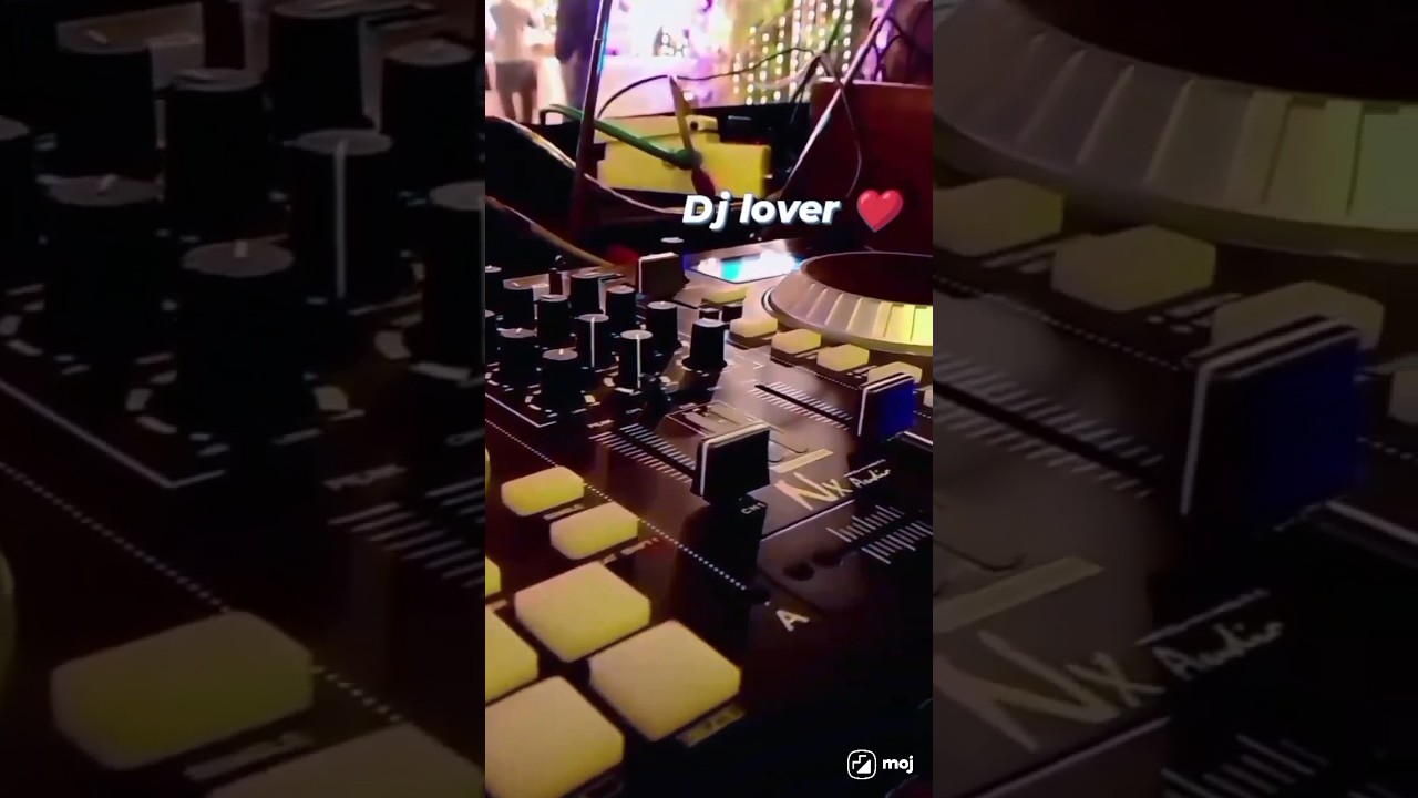 akhiyan ne goli maar diya 