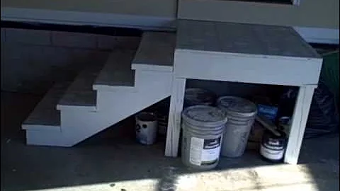 Incorrect Built Unsafe Staircase Discovered by Franklin TN Home Inspector.wmv