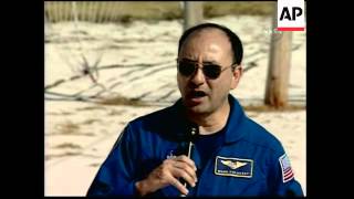 Shuttle crew briefs from launch pad