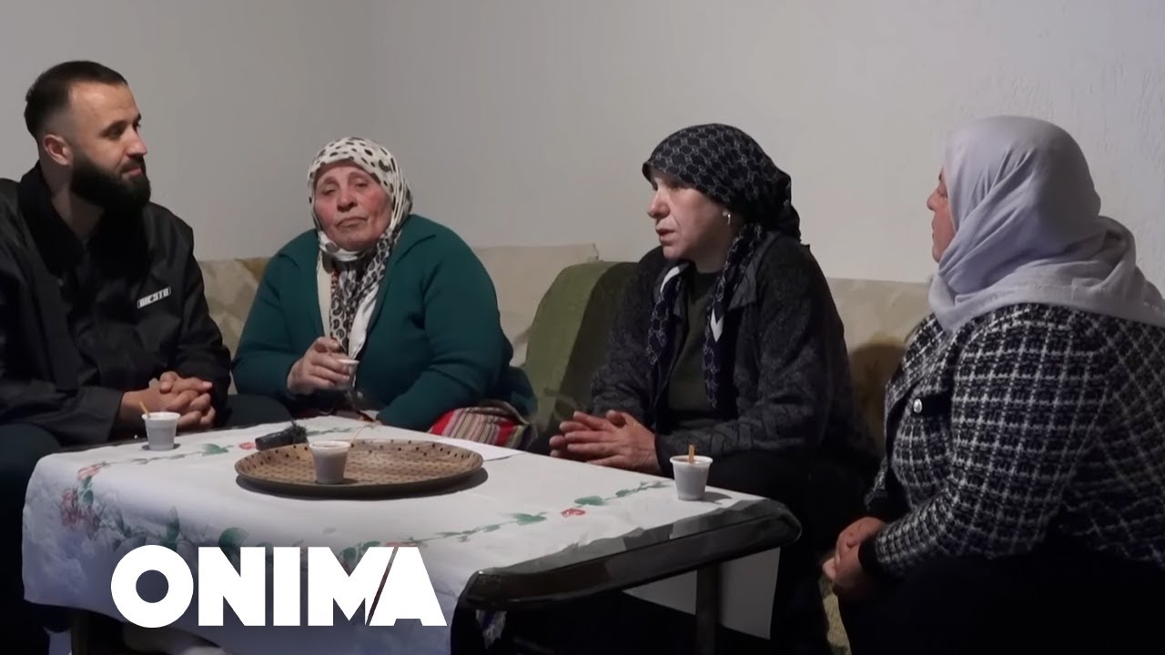 “Te une s’hine, te kjo nuk hine..”/Loket që jetojnë të vetme bashkohen për kafe