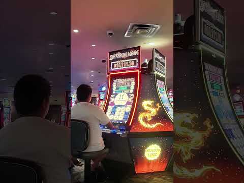BIG SLOT WIN ON QUICK HIT ULTRA PAYS #shorts ##bigslotswin #quickhits
