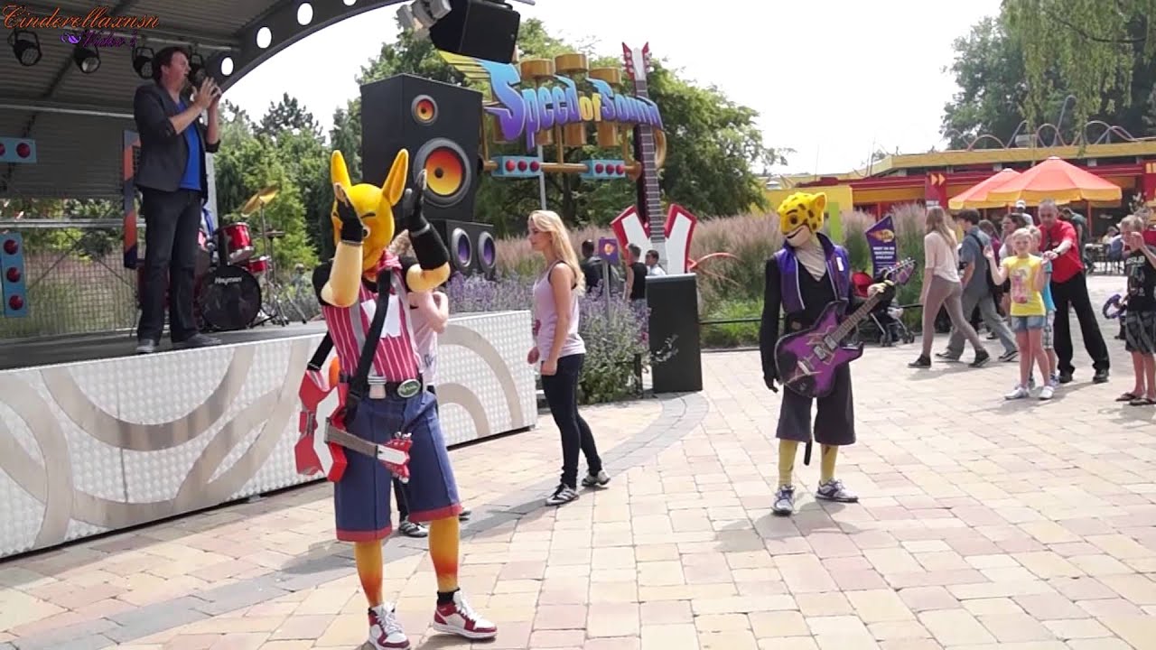 Straatshow van de WAB, Walibi Holland 13 Juli 2013
