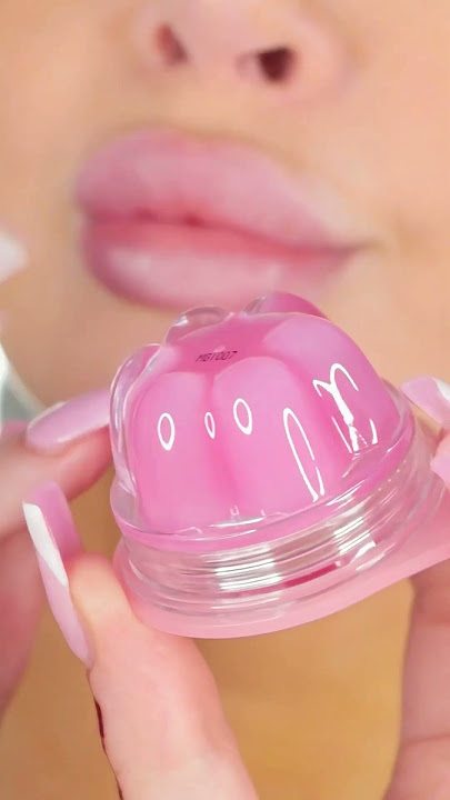 Lipcare routine 👄 #lipcare #lipcareroutine #asmr