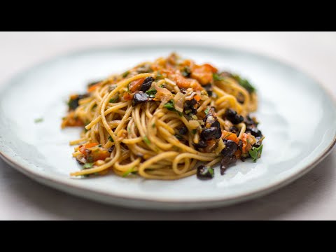 Vegan Spaghetti Puttanesca - Plant Based Pasta Recipe Ideas