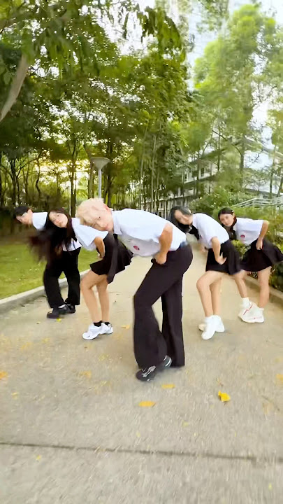 Da Zhan Hong Tu😐 #Goyoung #fyp #dance