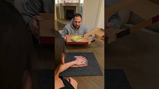 Download Lagu Pizza turns to veggies MP3