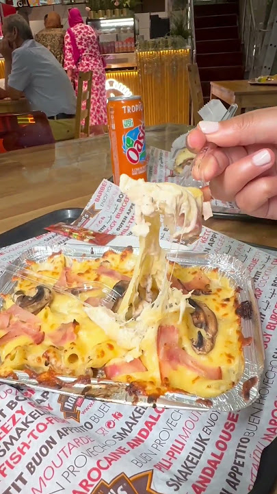 الذ بيتزا على الفحم في تطوان عند Le Rital