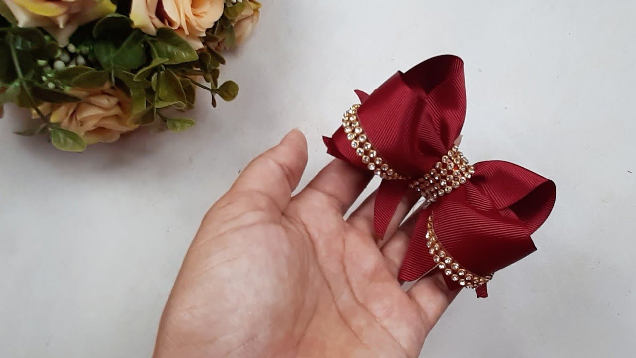 🎀 LAÇO BOUTIQUE COM MANTA STRASS
