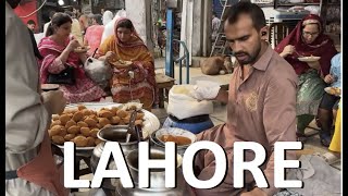 Street Food and Snack in Delhi Gates Lahore Pakistan