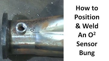 Het lassen van een O2-sensorplug voor een Holley Sniper EFI-systeem