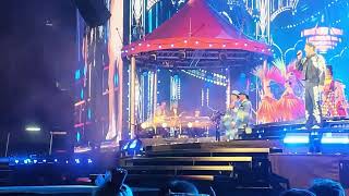 Take That - Principality Cardiff stadium 16/6/26 Hold up a light