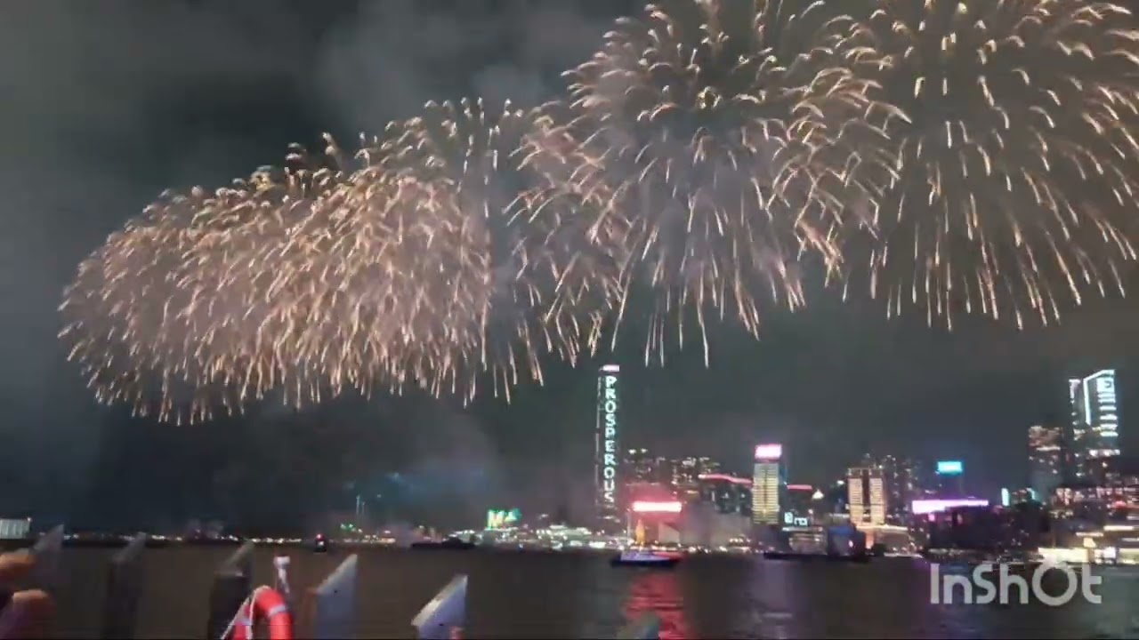 Happy  chinese  lunar new year  23mins fireworks  wanchai  harbor