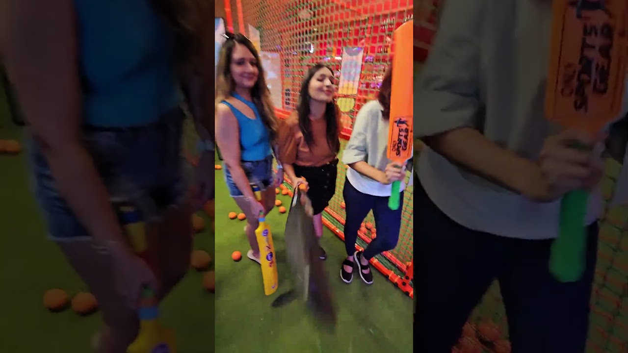 Sixes :  the home of Social Cricket 