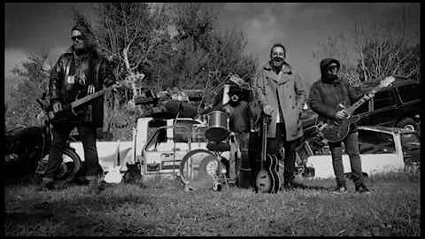 Band: 9E  /  Song: the poison two  /  Directed by ...