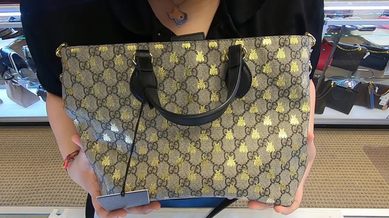 gucci supreme bees tote