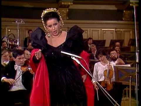 MARIANA NICOLESCO - Bellini NORMA Sediziose voci, Casta Diva, Ah! bello a me ritorna (Norma)