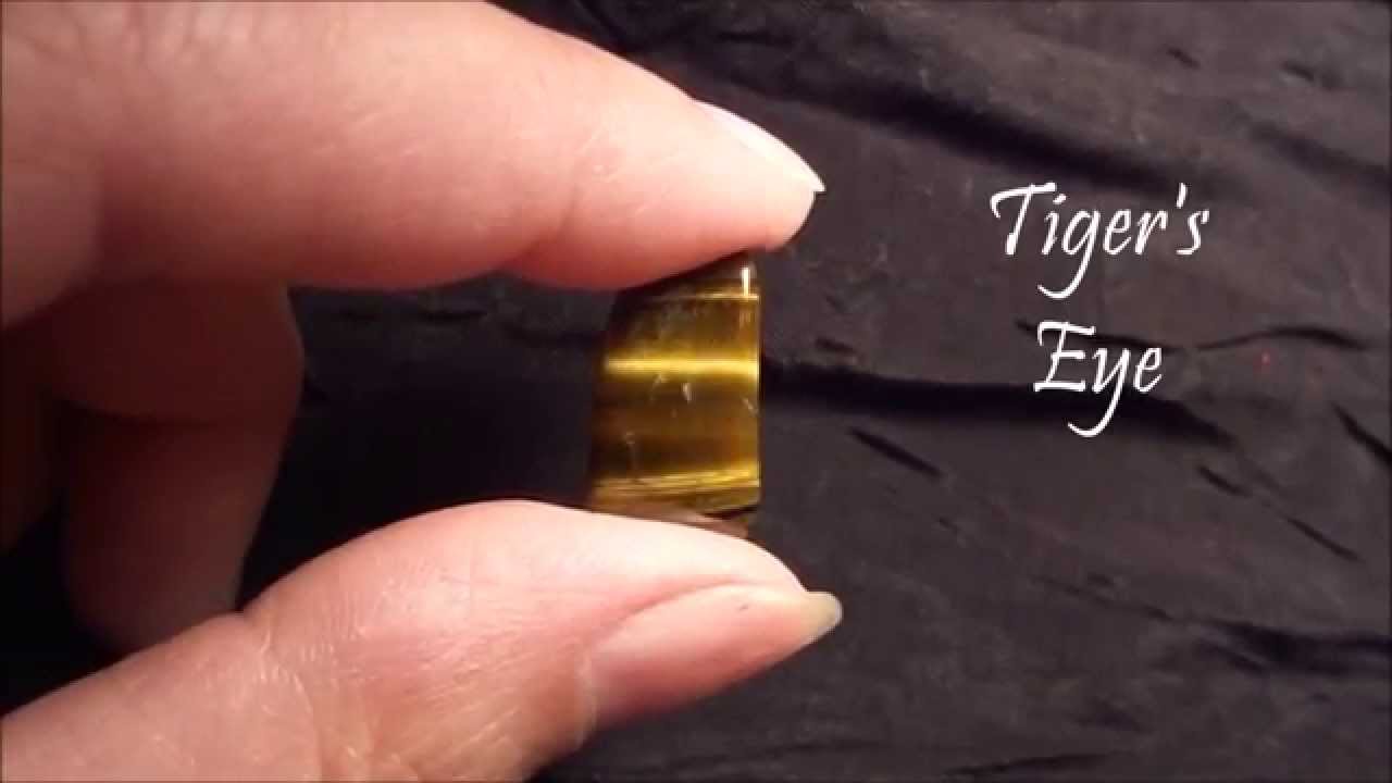 Chatoyancy in Hawk's Eye and Tiger's Eye