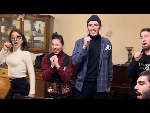 Gogov ertmanetis / გოგოვ ერთმანეთის / საარშიყო