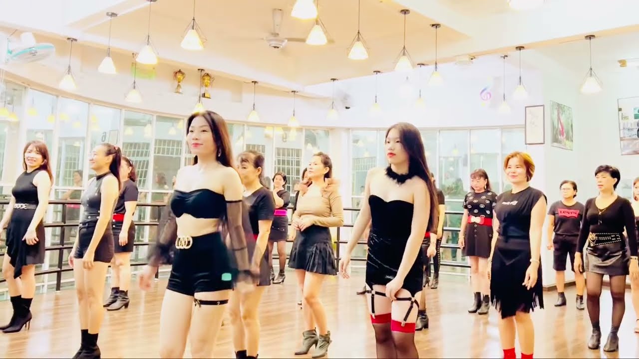 Bachata tập thể / CLB KV Long Thành / Cô Ngọc Anh