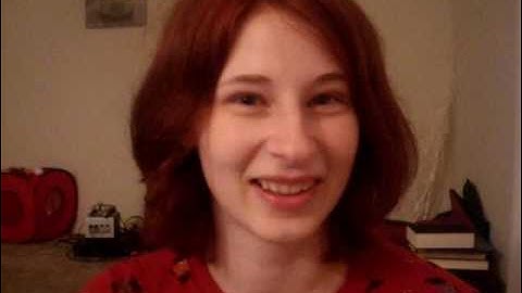 Leah learning to count 1-10 in Lao