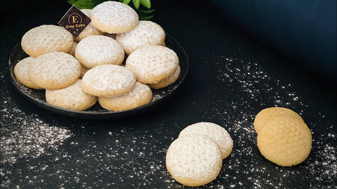 كحك العيد الناعم ❗️علي طريقه المحلات 💪🏻الطريقه اللي معتمداها من سنين 👌🏻#كحك