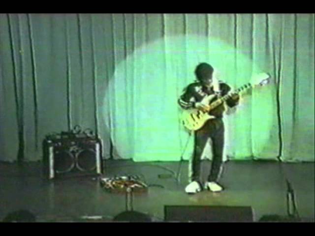 Victor Wooten - "Overjoyed" by Stevie Wonder auf YouTube ansehen Victor Wooten - "Overjoyed" by Stevie Wonder auf YouTube ansehen