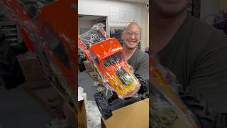 LOSI LOS04024T2 1/8スケールの4WDメガトラック「LMT Bog Hog(ボグ・ホグ)RTR 「Mud Bogging(マッド・ボギング)」本格ラジコン専門東京OBLHOBBY