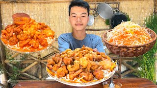 Crispy fried shrimp with delicious fresh vegetables. The recipes country style cook and eat_ Chef Ny