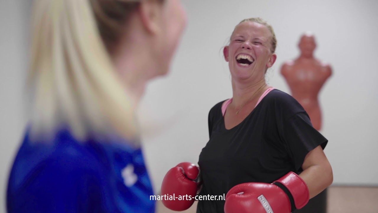Kickboksen voor Vrouwen bij Martial Arts Center in Den Haag YouTube